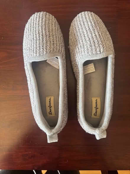 Photo of free Dearfoams slippers Sz 7-8 (Hill East) #1