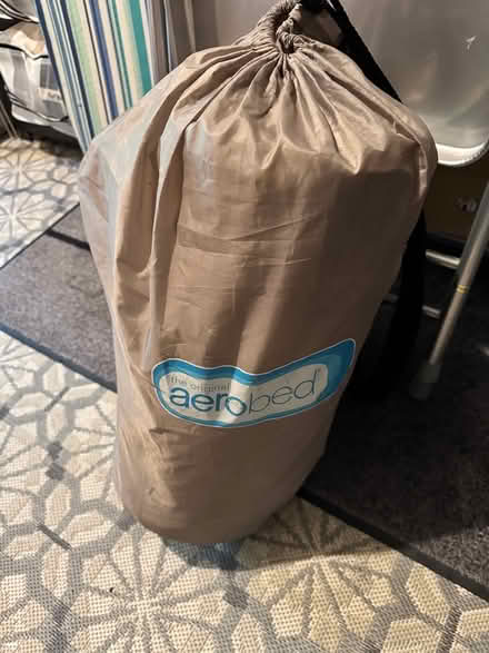 Photo of free Double/King Aerobed (with leak) (Teddington TW11) #1