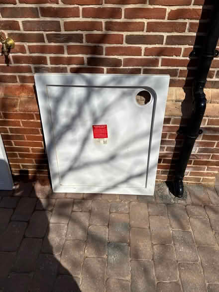 Photo of free Shower Tray 90cm x 80cm (Glenleigh Park TN39) #1