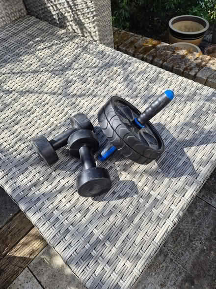 Photo of free Small fitness weight and abs roller (Saffron Walden) #1
