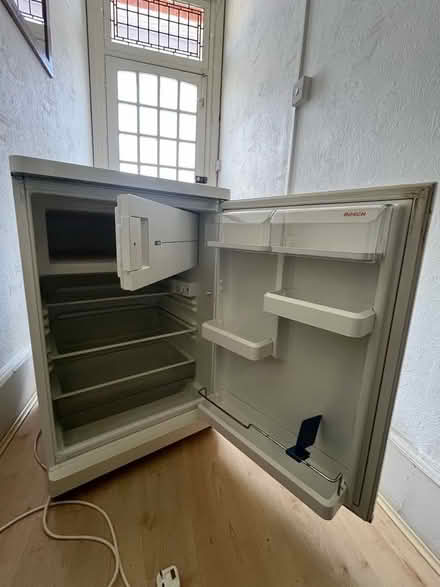 Photo of free Bosch under counter fridge (Chipping Barnet EN5) #4