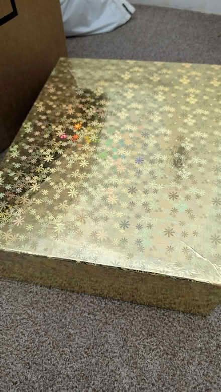 Photo of free Gold Christmas box (Desford LE9) #2