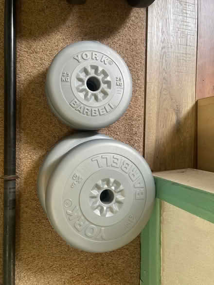 Photo of free Bar and weighs (Harrietsham ME17) #2