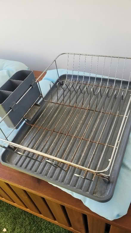 Photo of free Plate draining rack (East Village E20) #1