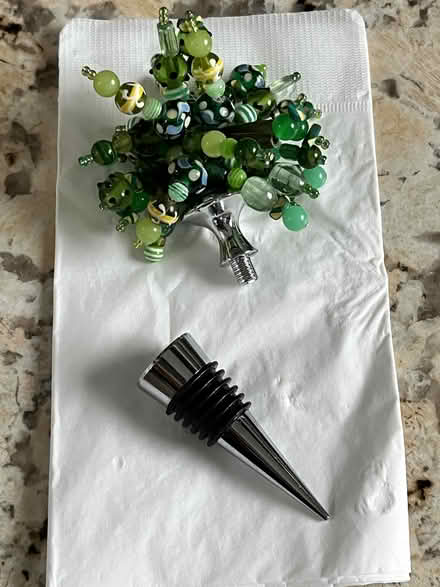 Photo of free Decorative Wine Stopper (Wolfe & Reed) #3