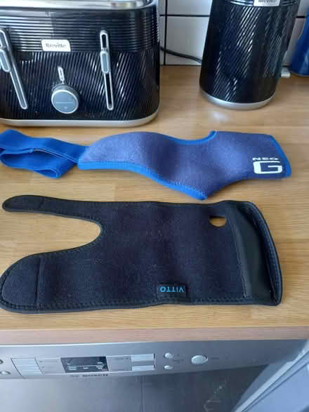 Photo of free Hand and wrist support (Roundhill area brighton) #1