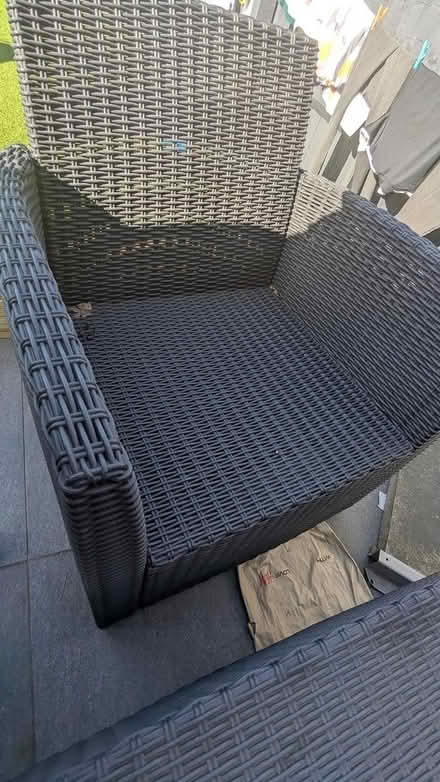 Photo of free Patio Set including the Parasol (DA11) #3