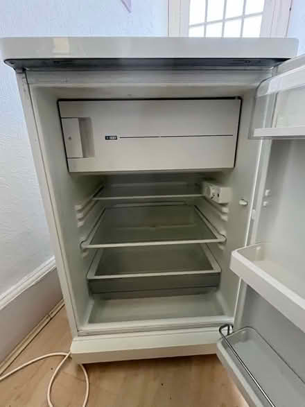 Photo of free Bosch under counter fridge (Chipping Barnet EN5) #1