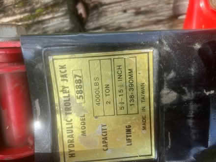 Photo of free Hydraulic Jack (Near El Camino & Walnut) #2