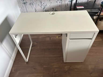 Photo of free White small computer desk (Greenfield CH8) #1