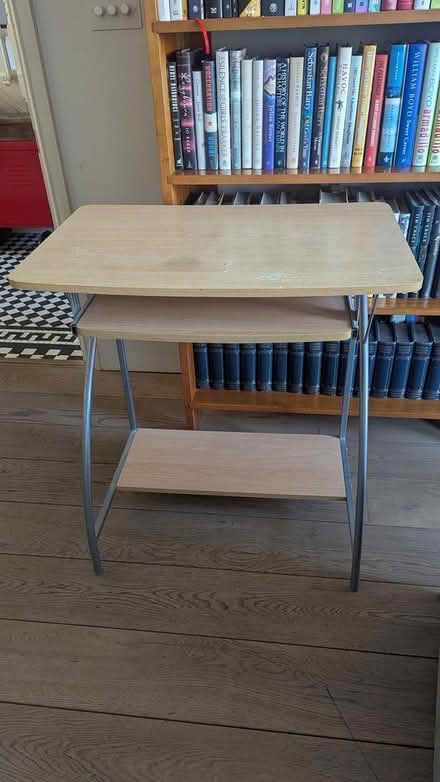 Photo of free Desk (Willesden Green) #1