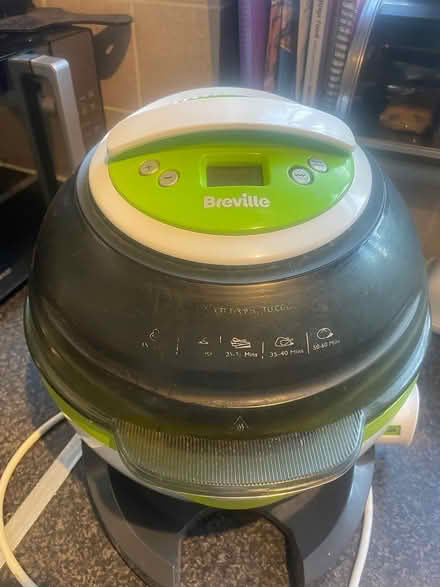 Photo of free Breville air fryer (Bracknell’s RG42) #1