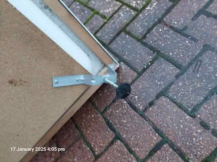 Photo of free Shower Tray on stand. (Twyford RG10) #4