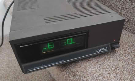 Photo of free Vintage Cyrus AM-FM tuner, powers on but no remote control (Woodlands TW7) #1