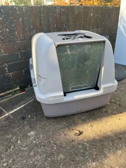 Photo of free Large cat litter tray (BN41) #1