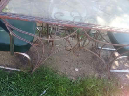 Photo of free Garden table and associated stuf (Orpington BR5) #2