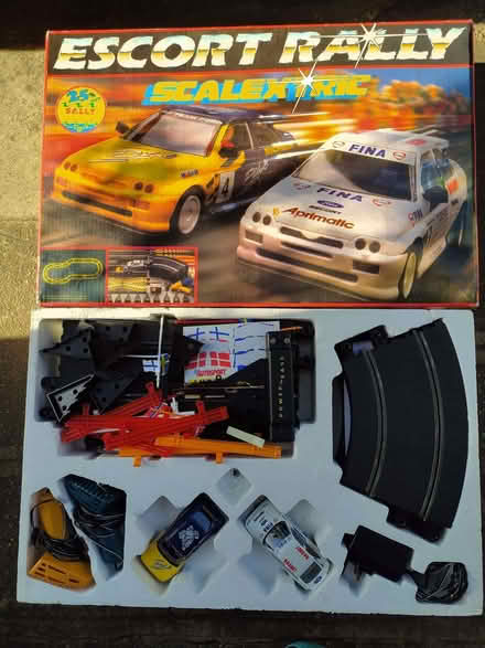 Photo of free Scalextric track (Lower Morden SM4) #1