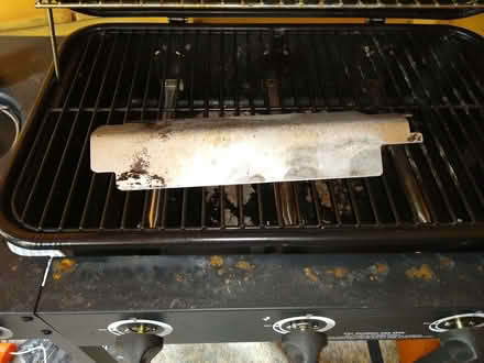 Photo of free Gas BBQ & gas bottle (Leslie KY6) #3