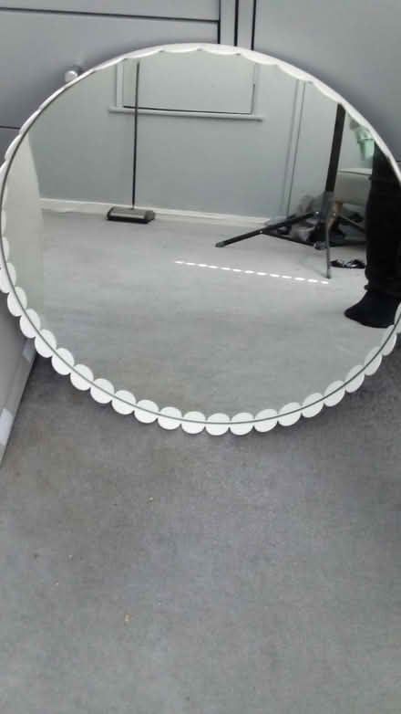 Photo of free Lovely mirror white (Folkestone Kent) #1