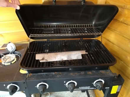 Photo of free Gas BBQ & gas bottle (Leslie KY6) #2