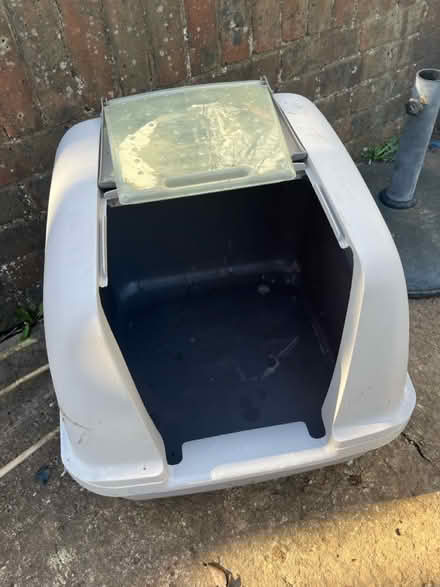 Photo of free Large cat litter tray (BN41) #2
