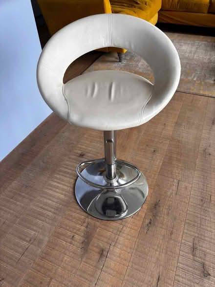 Photo of free White bar stool. (Sandylands LA3) #3