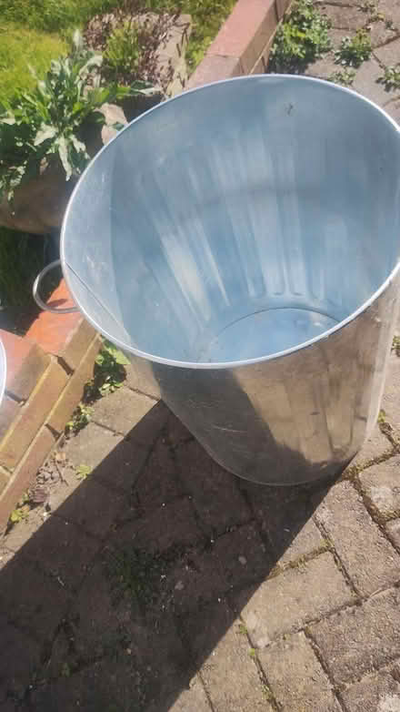 Photo of free Metal dustbin (Bexley DA5) #2
