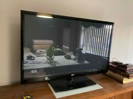Photo of free lg tv (SM2) #1