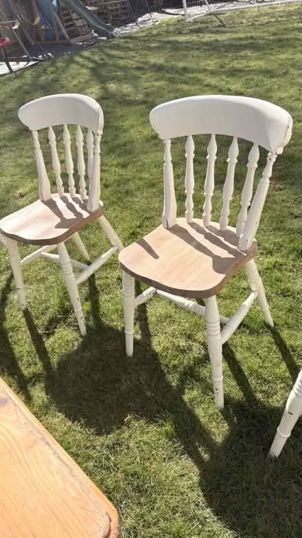 Photo of free farmhouse kitchen table/chairs (Dundee) #3
