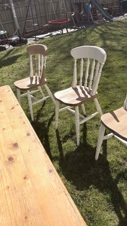 Photo of free farmhouse kitchen table/chairs (Dundee) #2