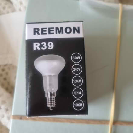 Photo of free 30w flat head screw bulb (TW13, Hanworth) #1