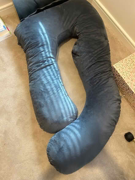 Photo of free Pregnancy Pillow (NE40) #1