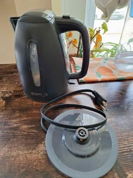 Photo of free Electric Kettle (1.7L) (South Slope) #1