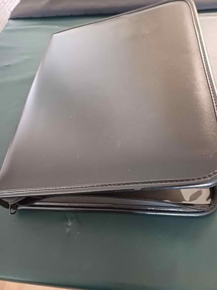Photo of free Executive zippered organizer (18 Concorde Place) #2