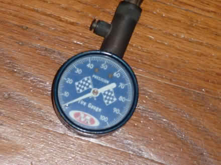 Photo of free Tire Air Gauge (off Canyon Road, Redwood City) #2