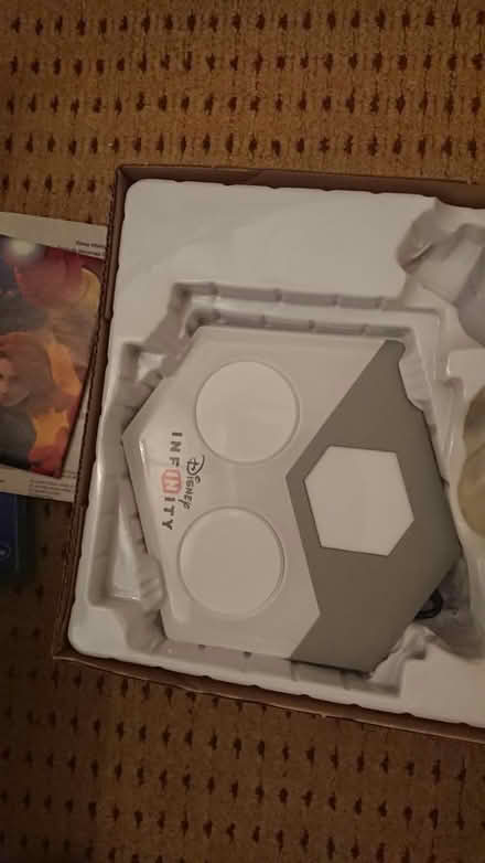Photo of free Disney Infinity base plus figure (Upwell) #3