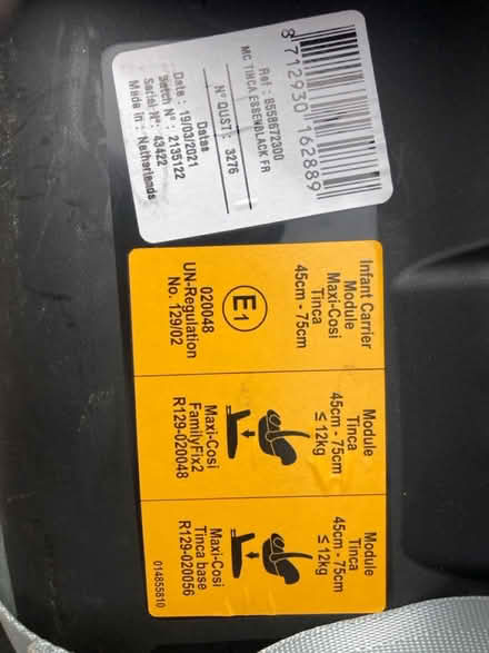 Photo of free Maxi-Cosi first size car seat (Pickering YO18) #4