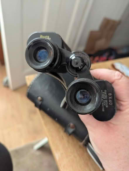 Photo of free Large binoculars (Swarkestone DE73) #2