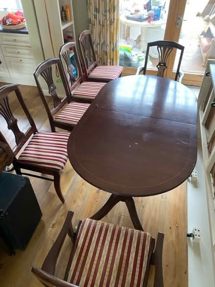 Photo of free Extending table & 6 Chairs (Kilmacud Co Dublin.) #3