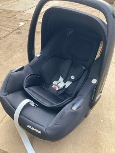 Photo of free Maxi-Cosi first size car seat (Pickering YO18) #3