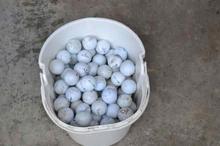 Photo of free Probably 200 or so golf balls (Knighton LE2) #1