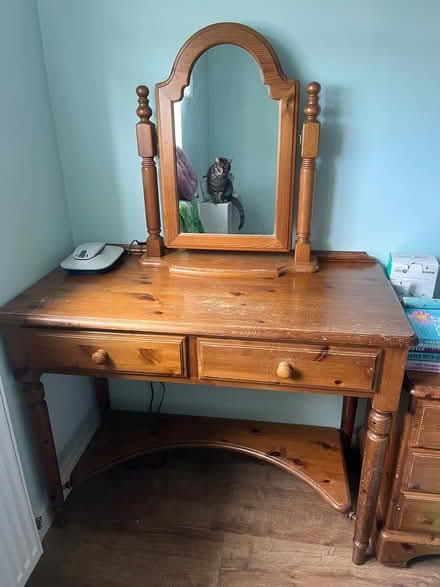 Photo of free Dressing table and mirror (Bubnell DE45) #1