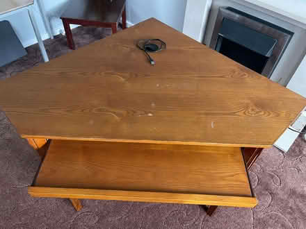 Photo of free Corner Desk (Cheshunt EN8) #3