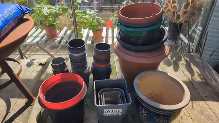 Photo of free Plant pots (Kenilworth CV8) #1