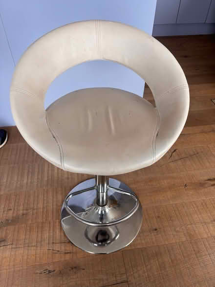 Photo of free White bar stool. (Sandylands LA3) #1