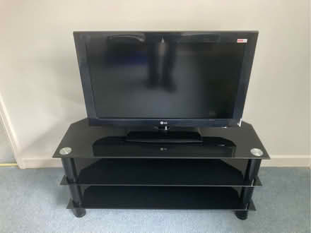 Photo of free 32” LG tv and tv stand (Ledbury HR8) #1