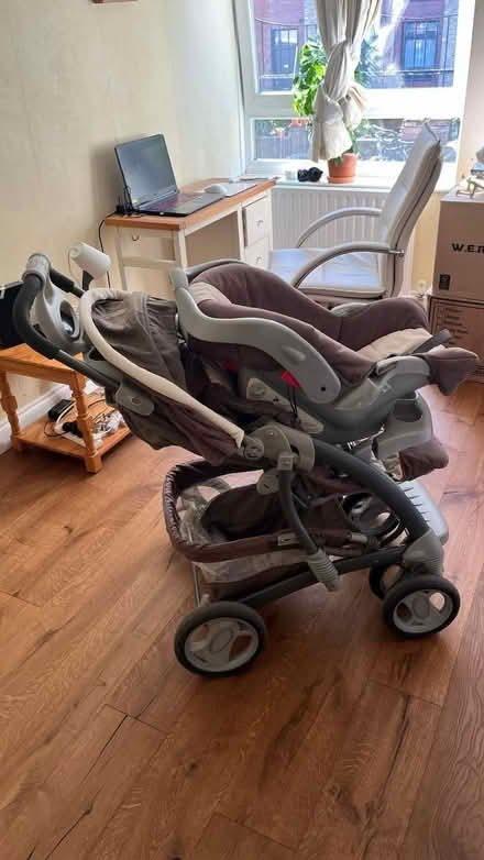 Photo of free Pram (12-18 m baby) great condition (SW8 1an) #2