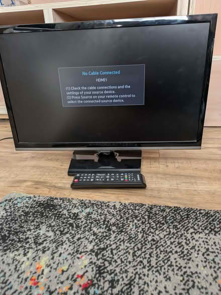 Photo of free Samsung 21" TV with remote. In working order. (Wokingham RG41) #1