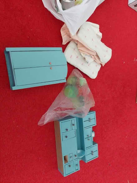 Photo of free Collection of dolls house items (Waterlooville PO7) #1