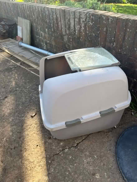 Photo of free Large cat litter tray (BN41) #3